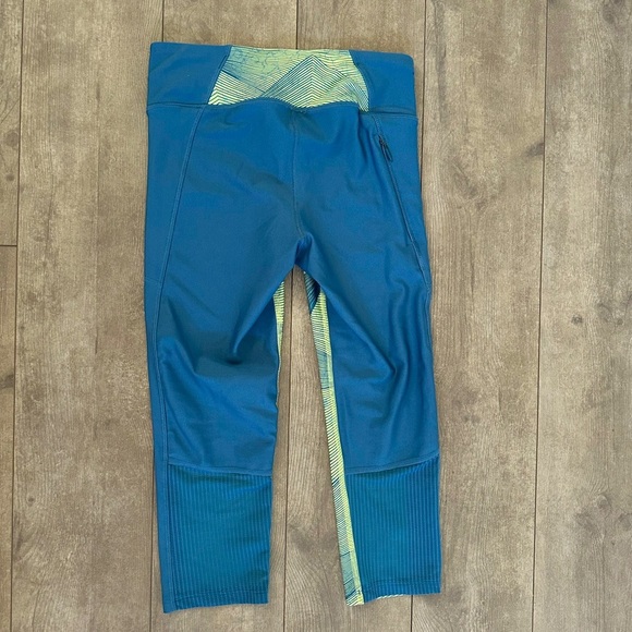 Under Armour Heat Gear Compression Fit Women’s Active Leggings unique colors - Picture 9 of 10